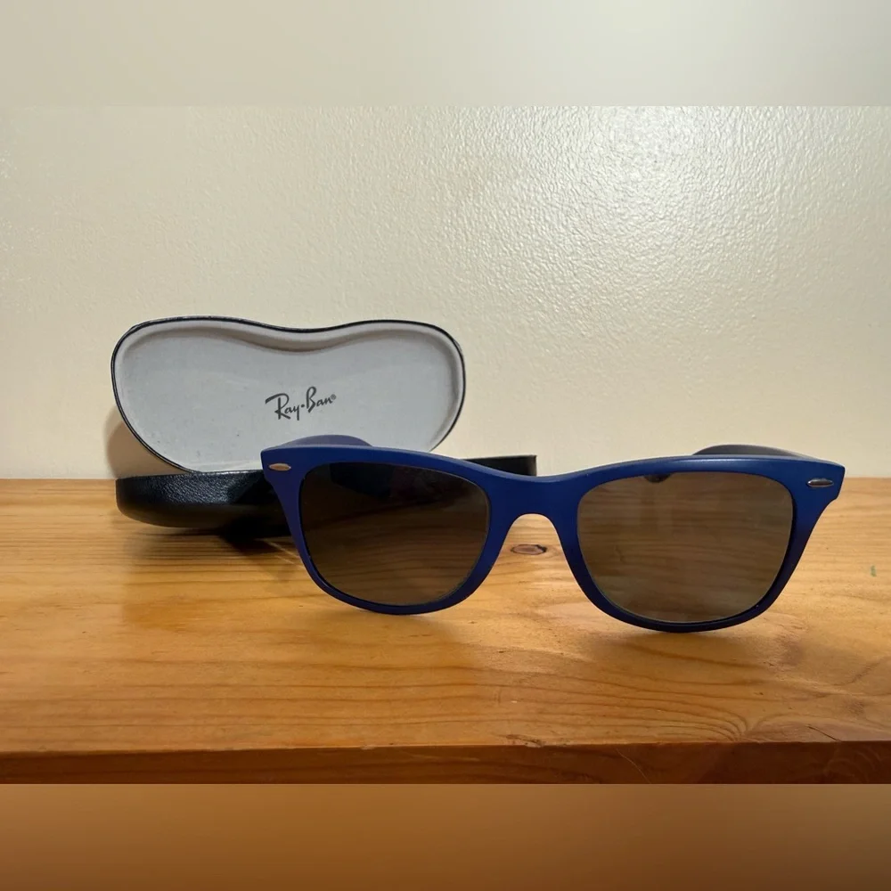 Ray Ban RB4195 6015/8G WAYFARER LITEFORCE Italy FRAME - Picture 2 of 13